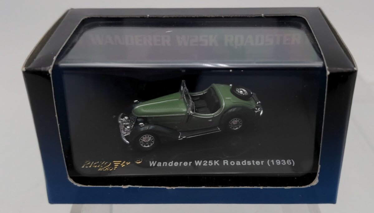 Ricko 38849 1:87 Green & Black 1936 Wanderer W25K Roadster Top Down
