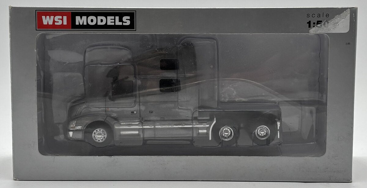 WSI 33-2030 1:50 Volvo VN780 6x4 with Sleeper in Silver, Cab Only
