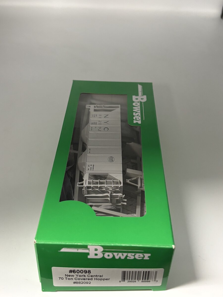 Bowser 60098 HO New York Central 70-Ton 2-Bay Covered Hopper Kit #882092