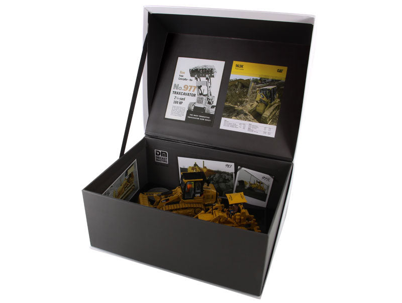 DieCast Masters 85559 1:50 Caterpillar 977 Track Loader and 963K Track Loader