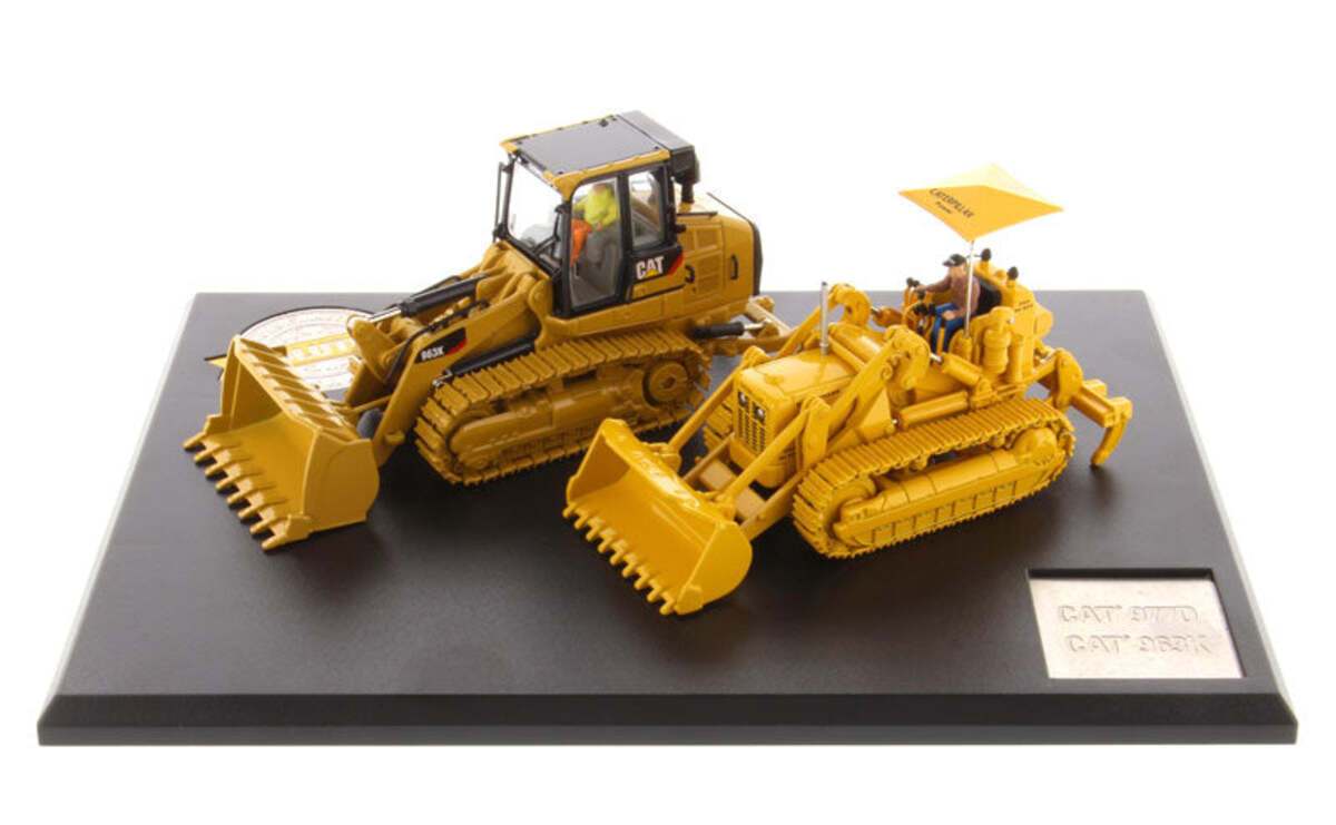 DieCast Masters 85559 1:50 Caterpillar 977 Track Loader and 963K Track Loader