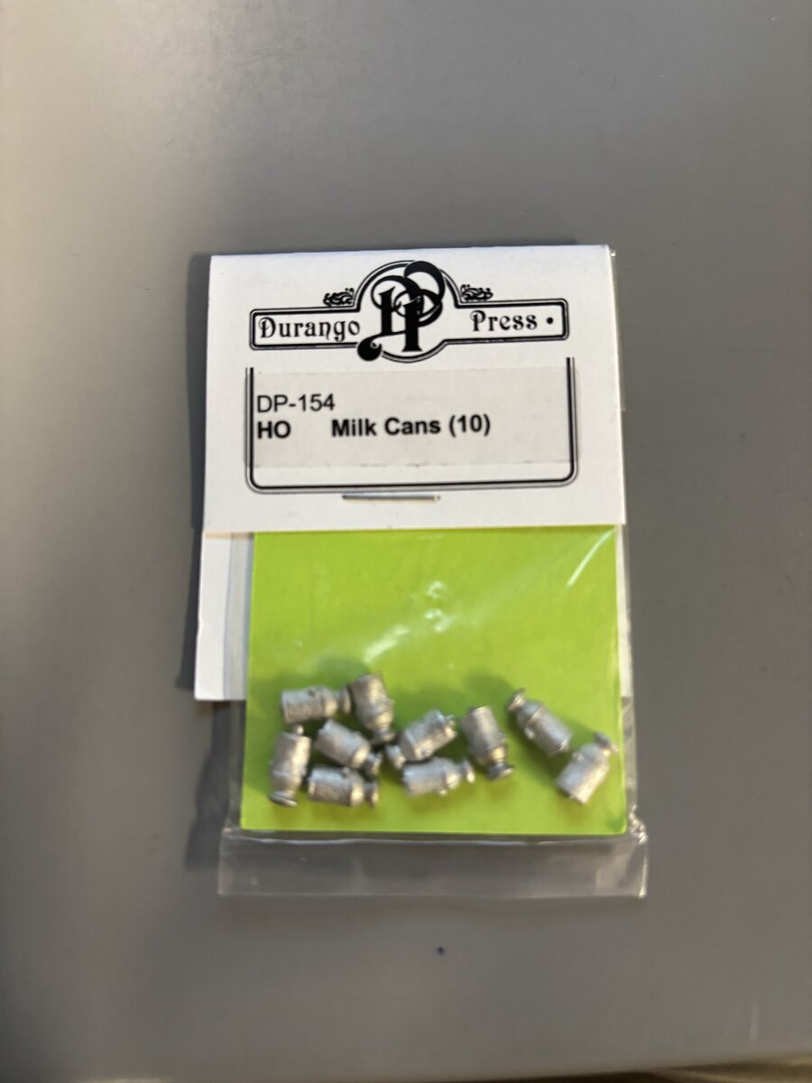 Durango Press 154 HO Scale Milk Cans Undecorated White Metal (Pack of 10)
