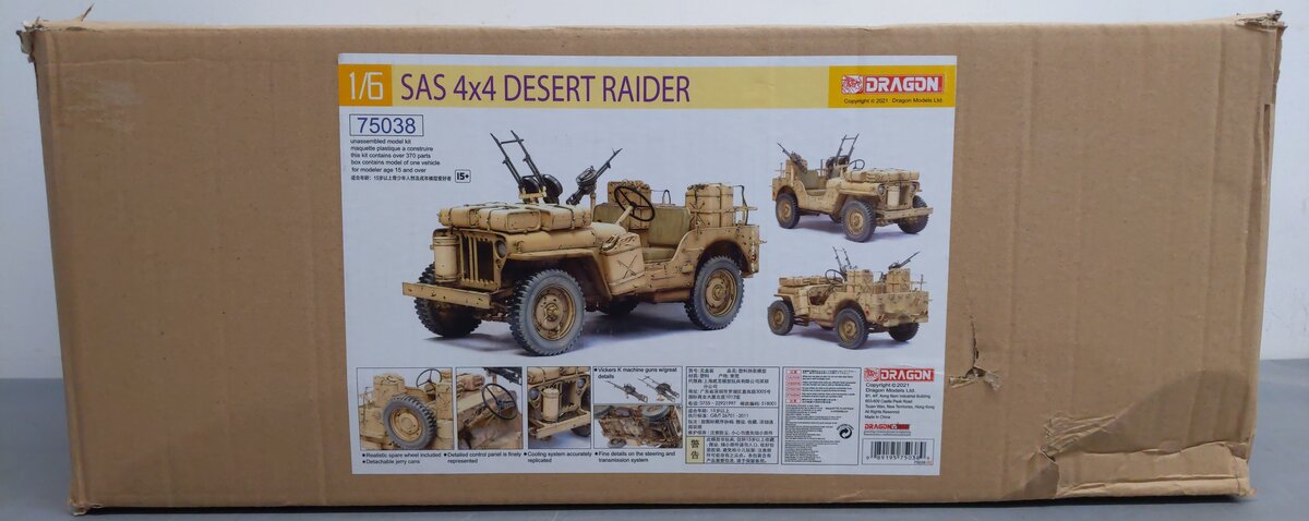 Dragon 75038 1:6 SAS 4x4 Desert Raider Plastic Model Kit