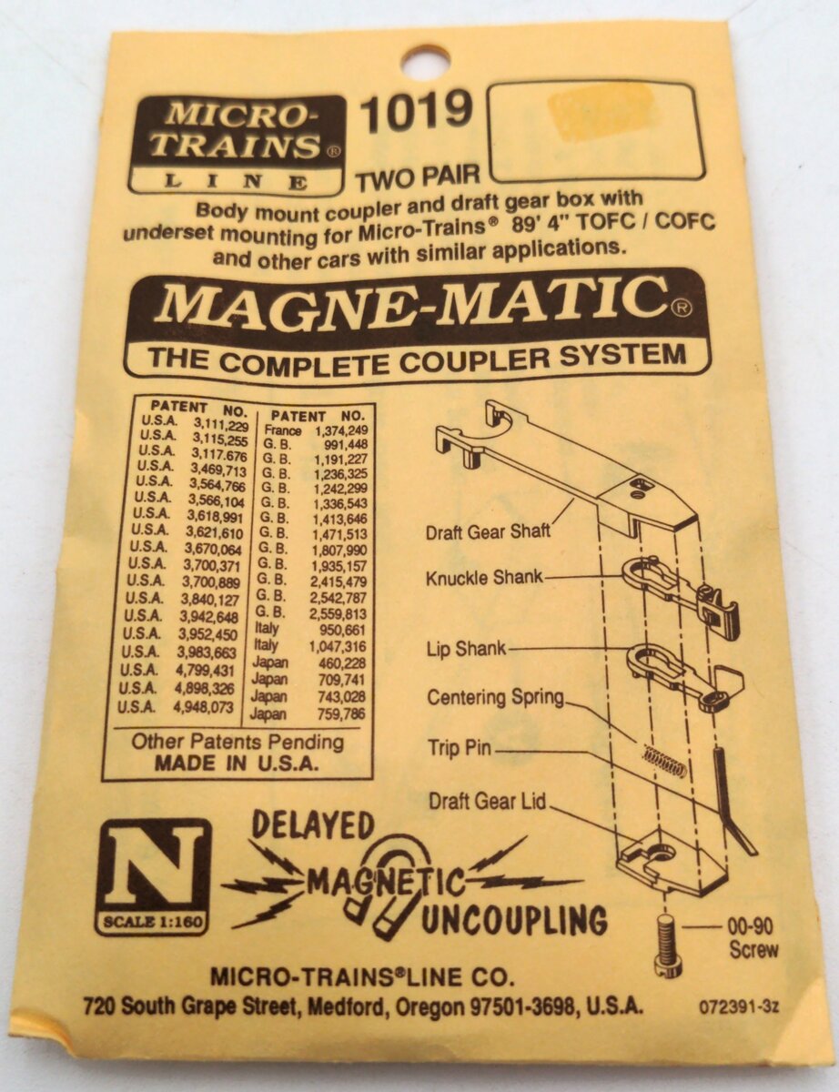 MicroTrains 00102008 (1019) N Coupler and Draft Gear Box Kit (Pair of 2)