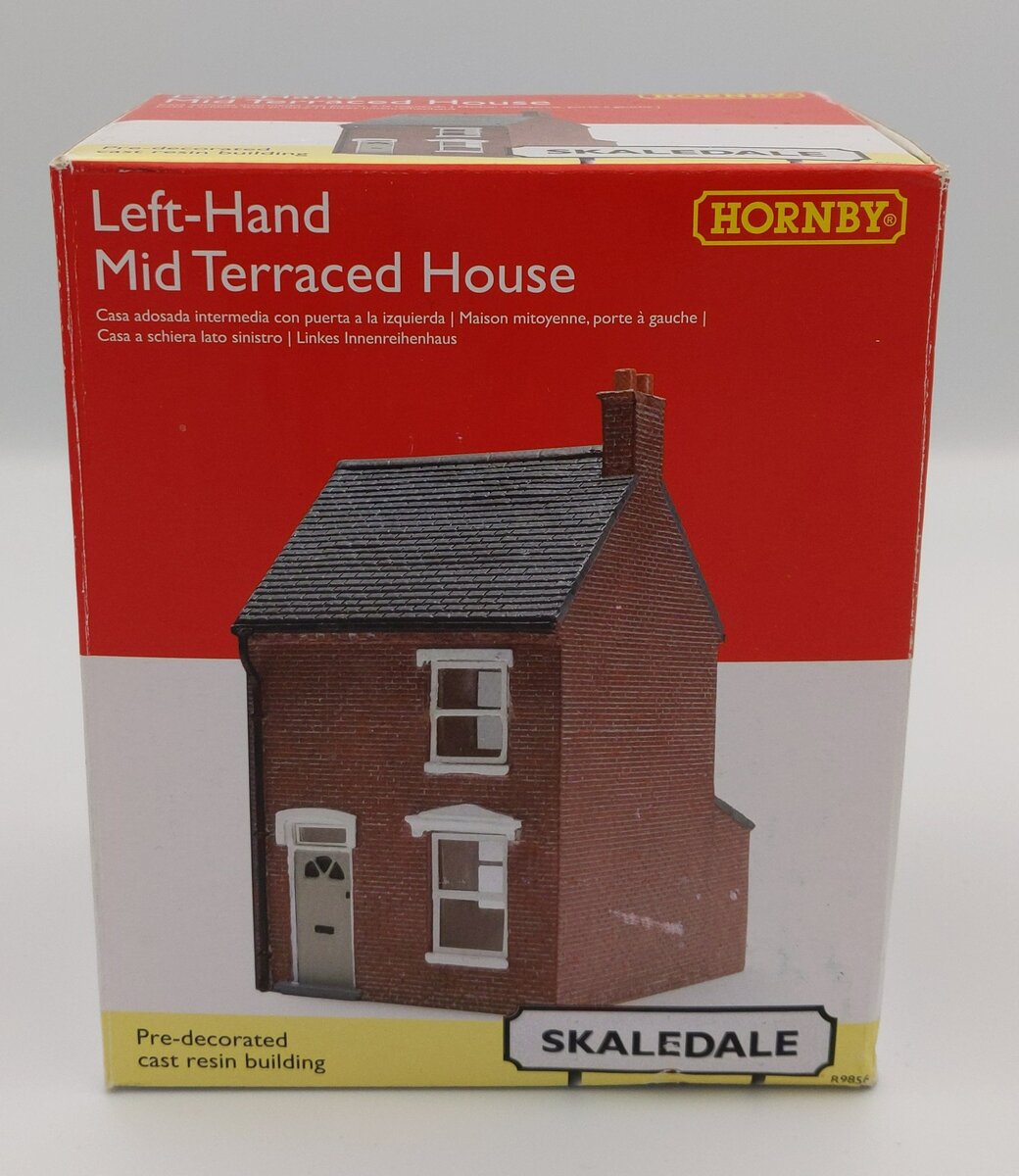 Hornby R9856 Skaledale OO L/H Mid-terraced House