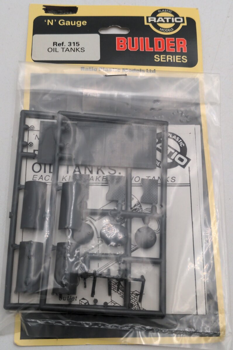 Plastic Ratio Models 315 N Scale Oil Tanks Kit