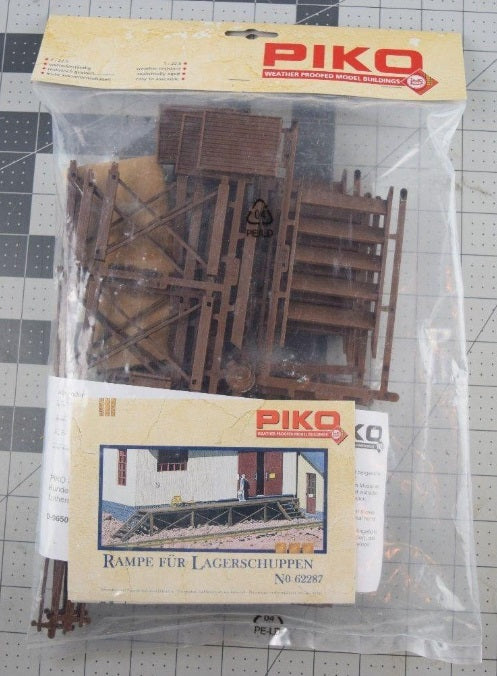 Piko 62287 G Loading Dock for Goods Sheds