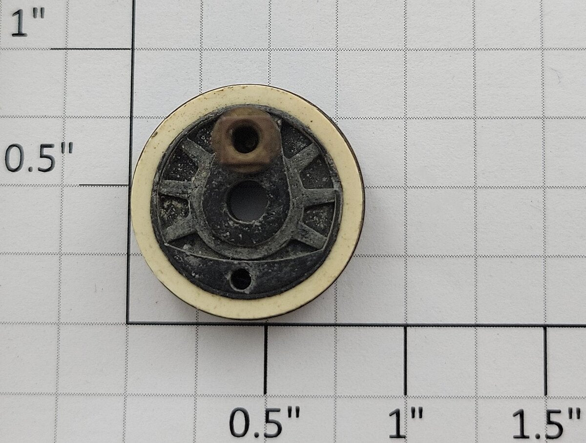 American Flyer XA10104A2 Flangeless Metal Wheel with Brass Square Stud