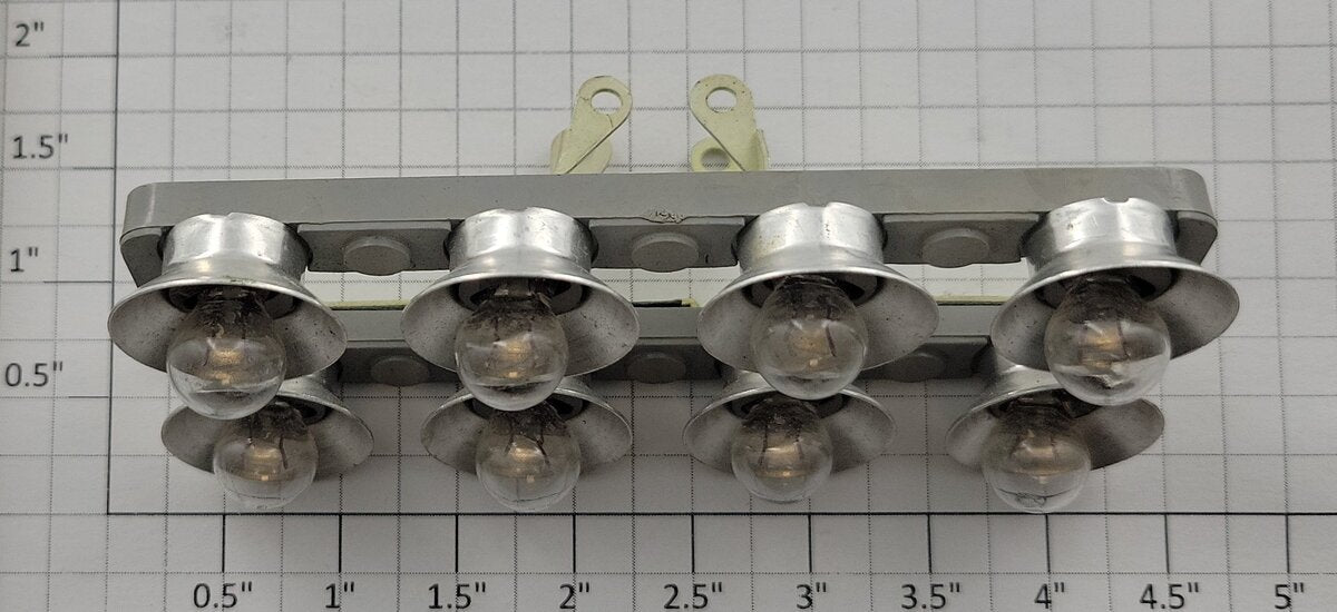 Lionel 195-75 O Gauge 8-Bulb Floodlight Head in Separate Sale Box