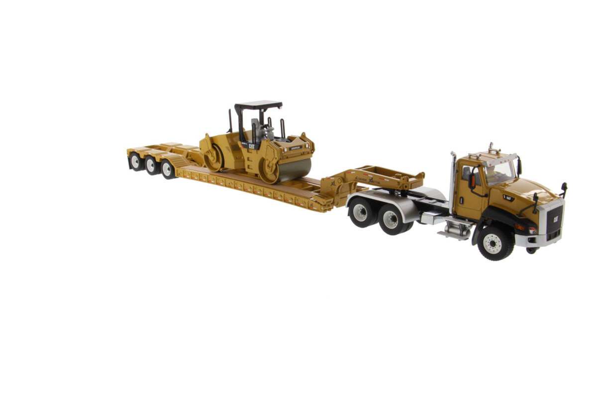 DieCast Masters 85601C 1:50 Core Classics Series Caterpillar CT660 Day Cab