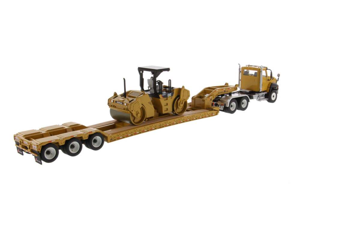 DieCast Masters 85601C 1:50 Core Classics Series Caterpillar CT660 Day Cab