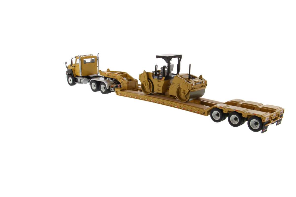 DieCast Masters 85601C 1:50 Core Classics Series Caterpillar CT660 Day Cab