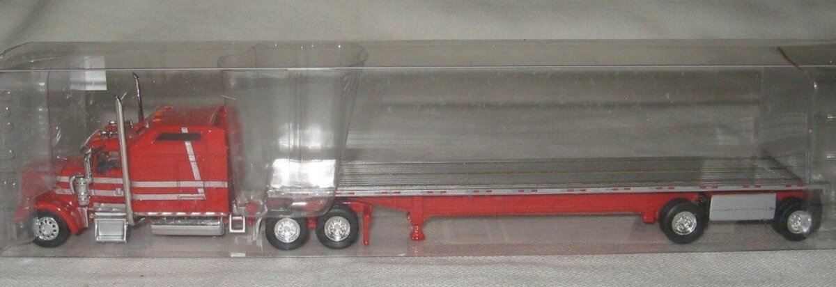 Trucks N'' Stuff 18TNS011 HO Red Kenworth W900L W/Spread Axle Flatbed Trailer