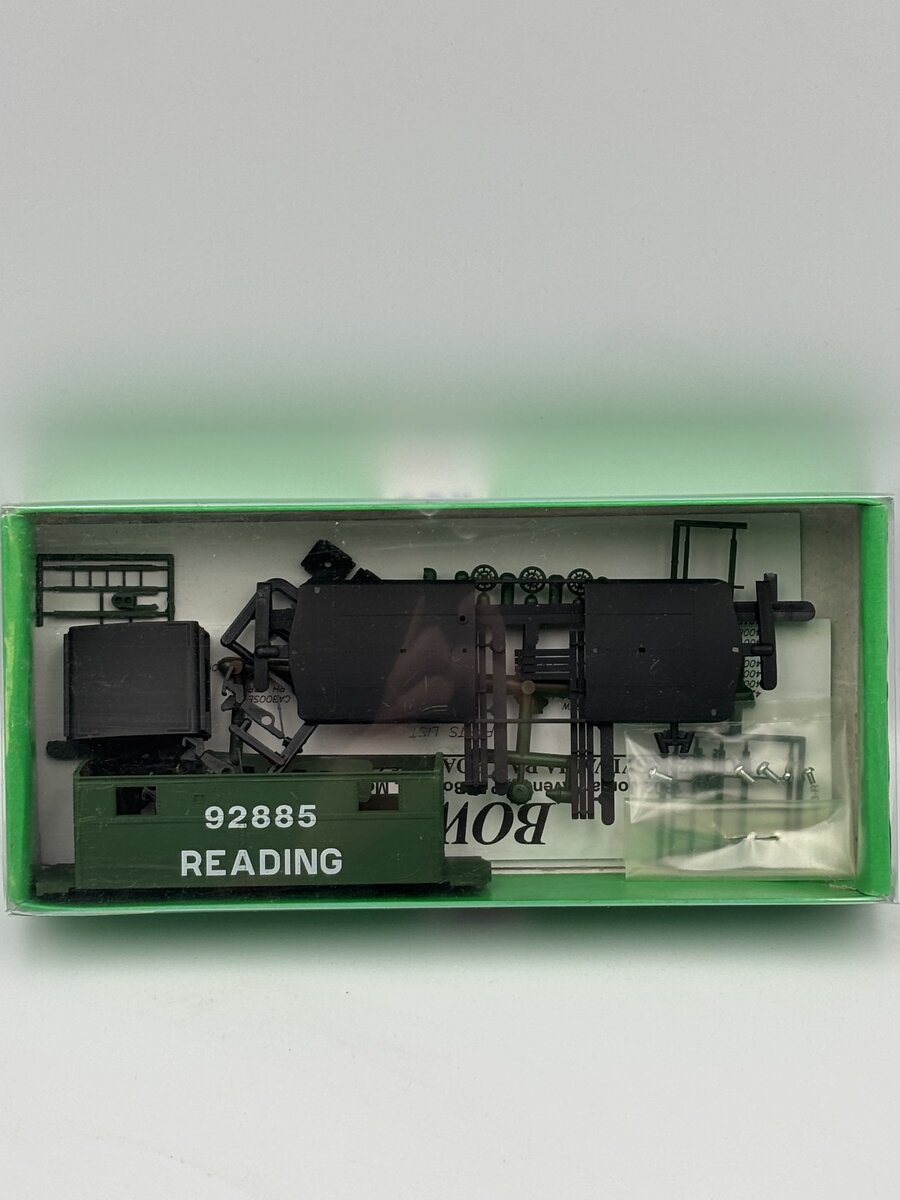 Bowser 3-3002 HO Steel Caboose Reading Kit