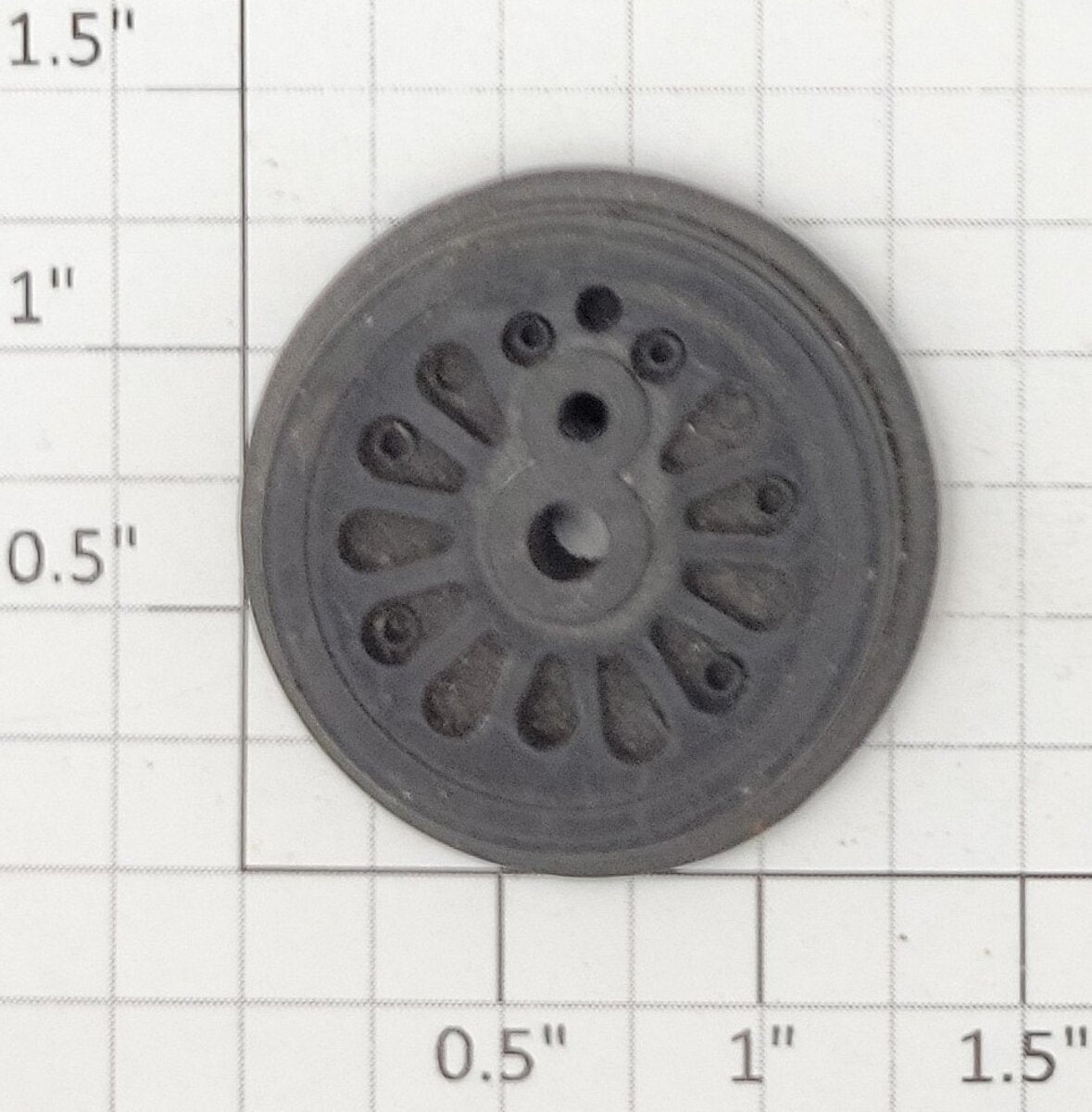 American Flyer PA30B043 Pull-Mor Gear Wheel with Traction Tire