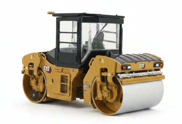 Diecast Masters 85595 1:50 Caterpillar CB-13 Tandem Vibratory Roller Vehicle