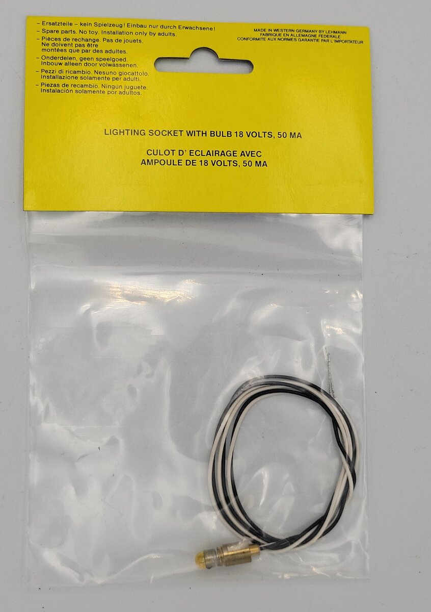 LGB 5050/2 G Gauge Street Lantern 18 Volt Screw Base Amber Bulb and Socket