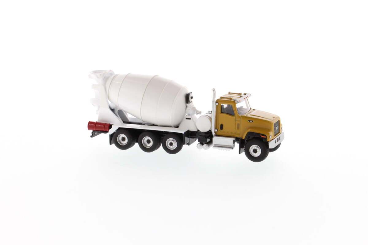 DieCast Masters 85512 1:87 Caterpillar CT681 Concrete Mixer Model Kit