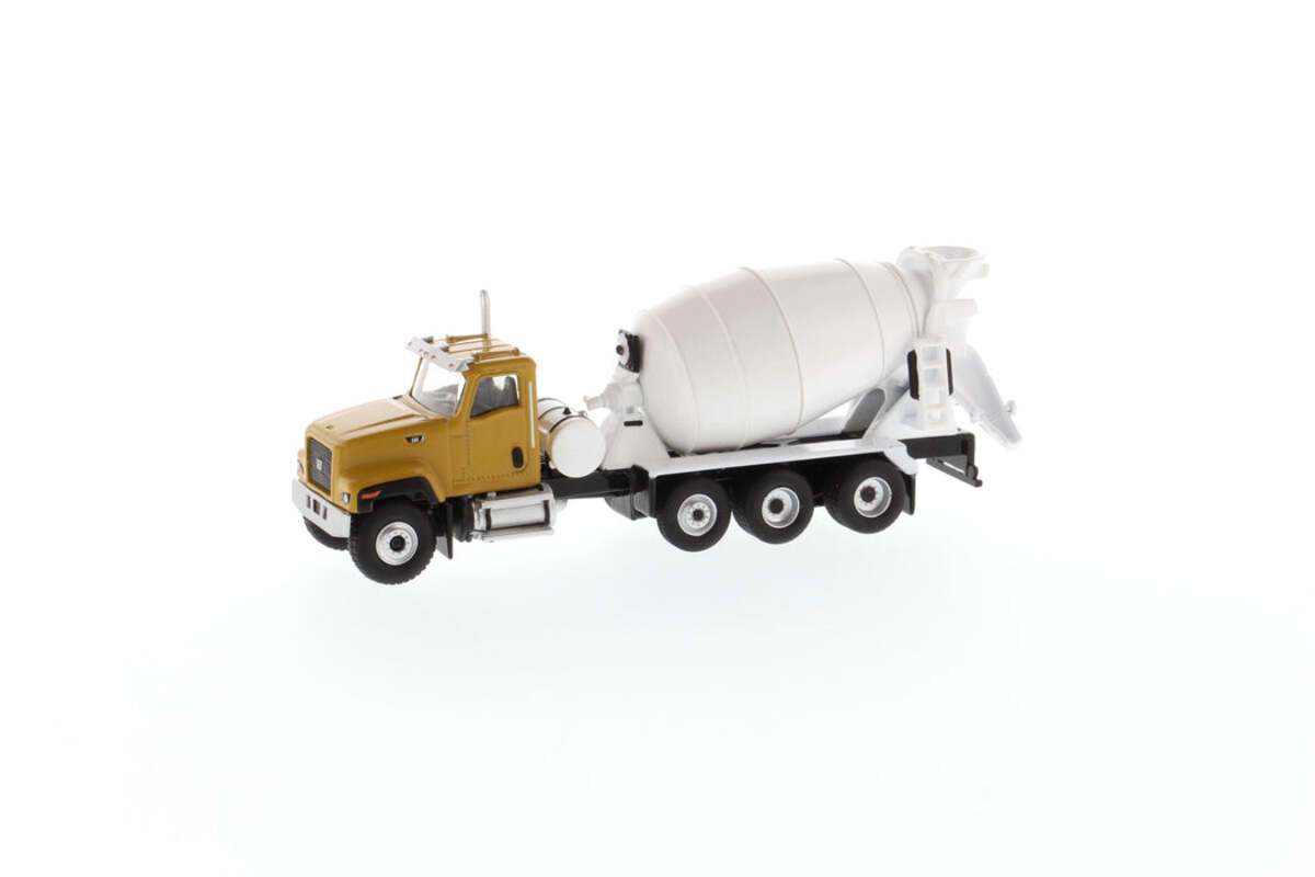 DieCast Masters 85512 1:87 Caterpillar CT681 Concrete Mixer Model Kit