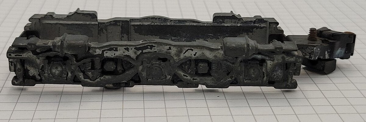 American Flyer XA13A802 S Cast Alco Operating Coupler Truck Frame w/ Collector