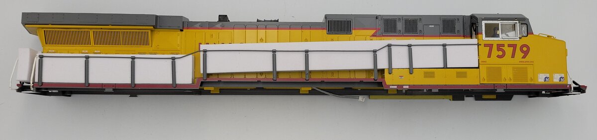 Lionel 654853-2 Union Pacific AC6000 Diesel Locomotive Body Shell #7579