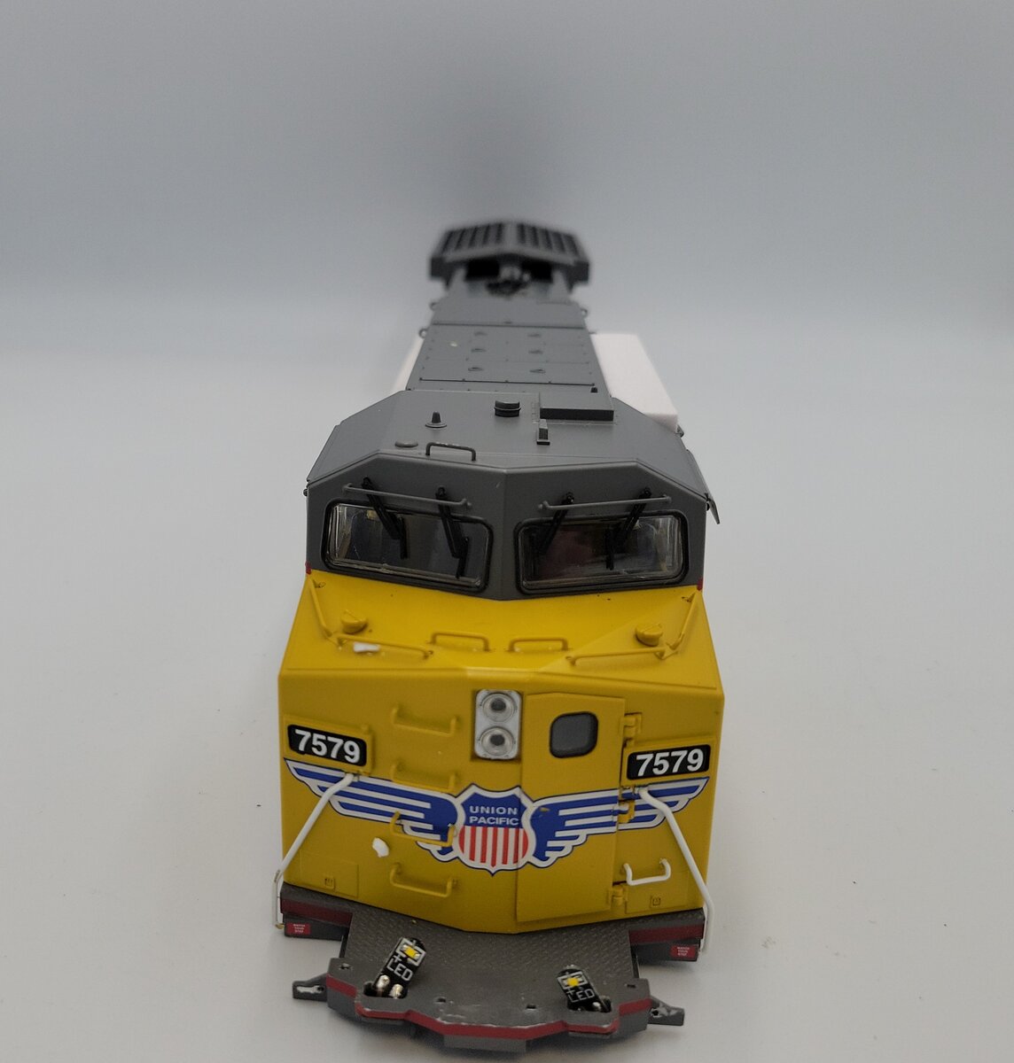 Lionel 654853-2 Union Pacific AC6000 Diesel Locomotive Body Shell #7579