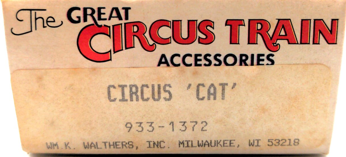Walthers 933-1372 HO The Great Circus Train Circus Cat Bulldozer Plastic Kit