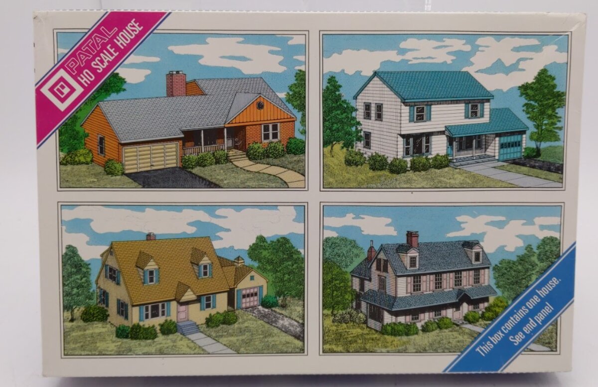Patal 304 HO Scale Cape-Cod House Plastic Building Kit