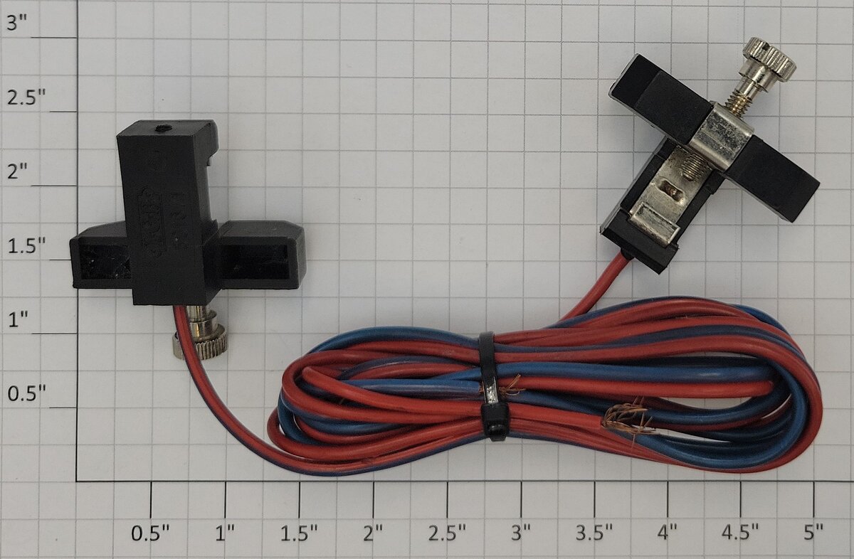 LGB 5016/1 G Scale Track Power Current Feed Clips with Short Wire