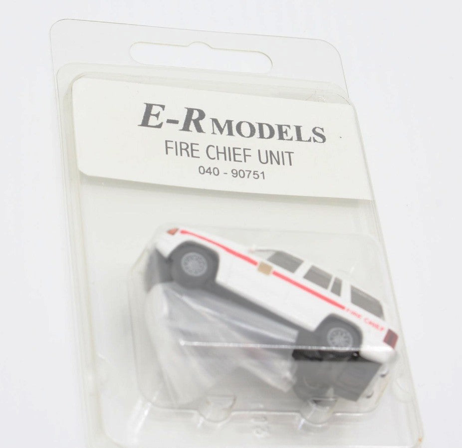 E-R Models 040-90751 HO Scale Fire Chief Unit Vehicle