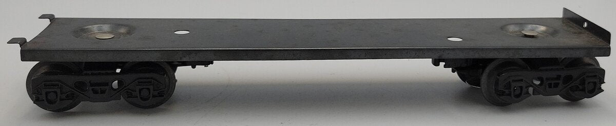 Lionel 6464-9 LTI Metal Boxcar Frame with Two 9150-50 Plastic Trucks