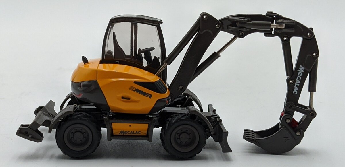 Conrad 2207 1:50 Mecalac 9MWR Wheeled Excavator