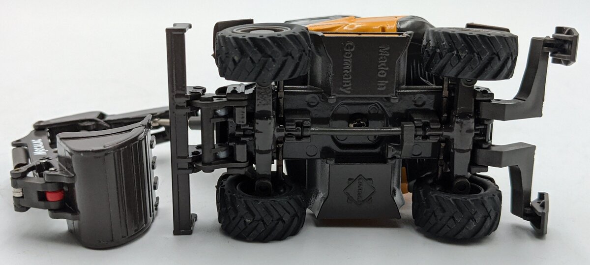 Conrad 2208 1:50 Mecalac 15MWR Wheeled Excavator