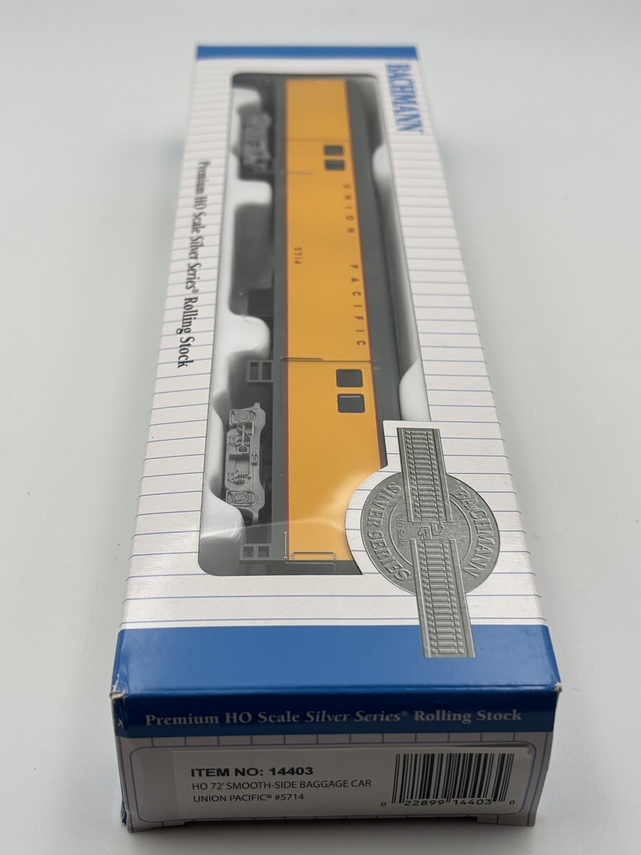 Bachmann 14403 HO Union Pacific 72' Smooth-Side Baggage Car #5714