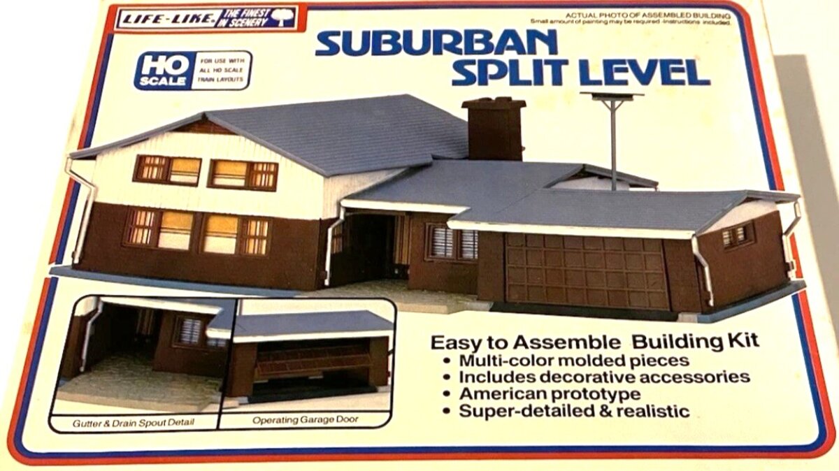 Life Like 1384 HO Scale Suburban Split Level Building Kit