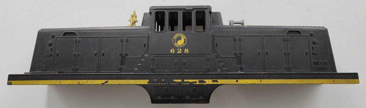 Lionel 627-3 44 Ton O Gauge Northern Pacific Diesel Locomotive Shell # 628
