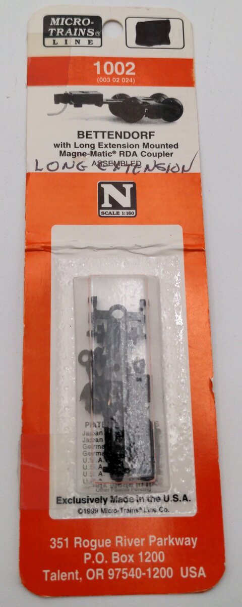 Micro-Trains 00302024 N Bettendorf Trucks w/Long Extension Couplers (Pair of 1)