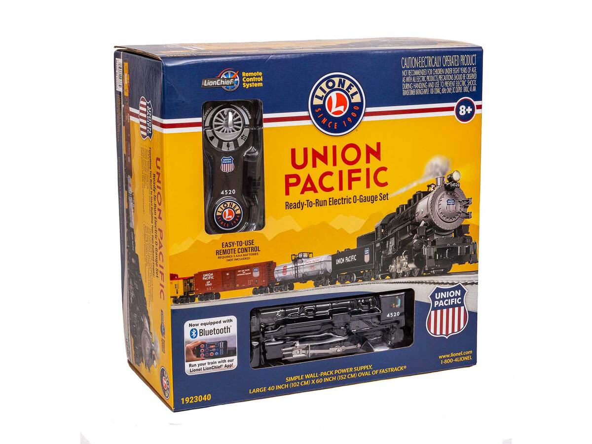 Lionel 1923040 UP Flyer LionChief O Gauge Steam Train Set with Bluetooth