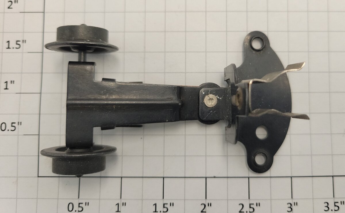 Lionel 229-8 Front Truck with Lamp Bracket