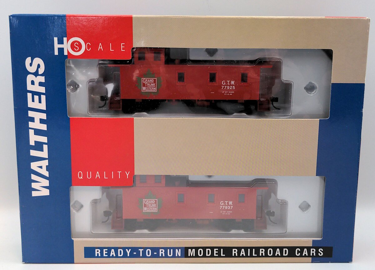 Walthers 932-27501 HO Grand Trunk Western 30' Wood Caboose (Pack of 2)