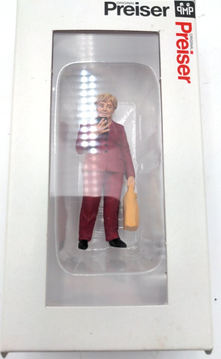 Preiser 57158 G Angela Merkel Figure