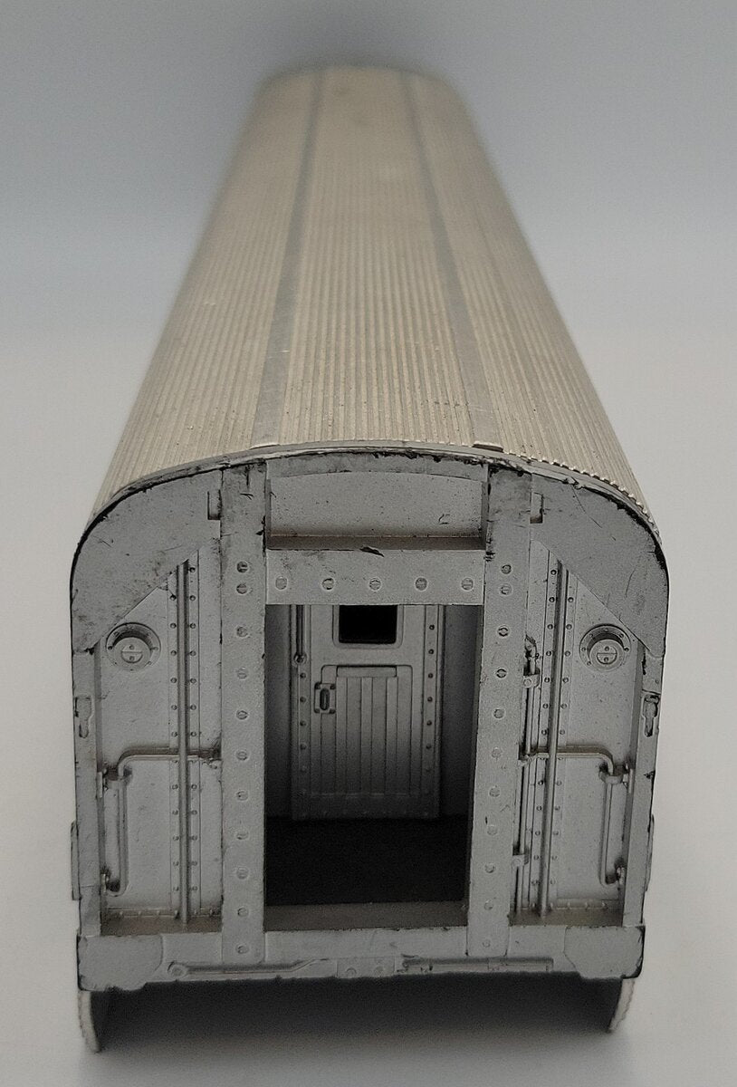 Lionel 2534-1X Silver Bluff Aluminum Passenger Body with Frame & Ends #2534