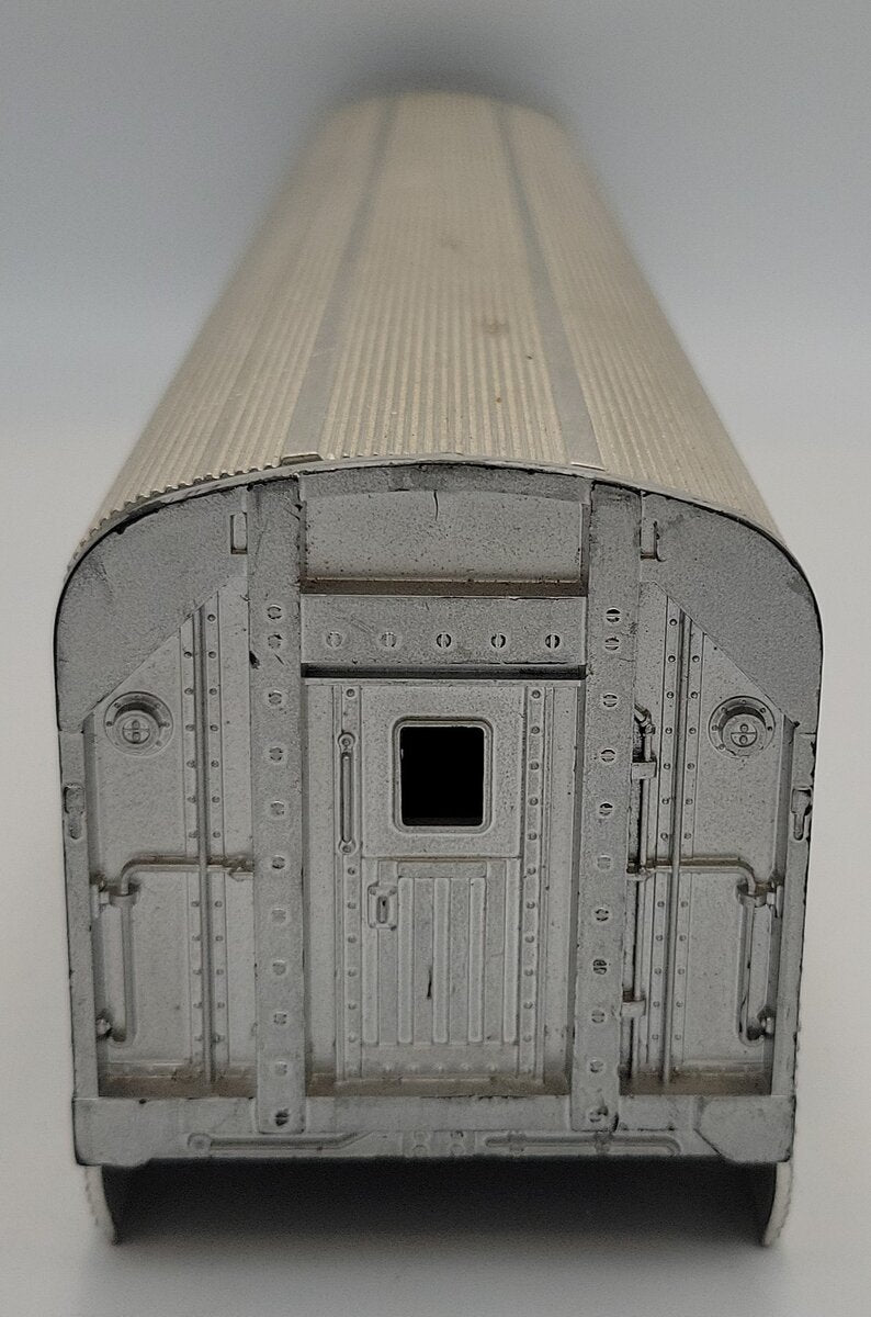 Lionel 2534-1X Silver Bluff Aluminum Passenger Body with Frame & Ends #2534