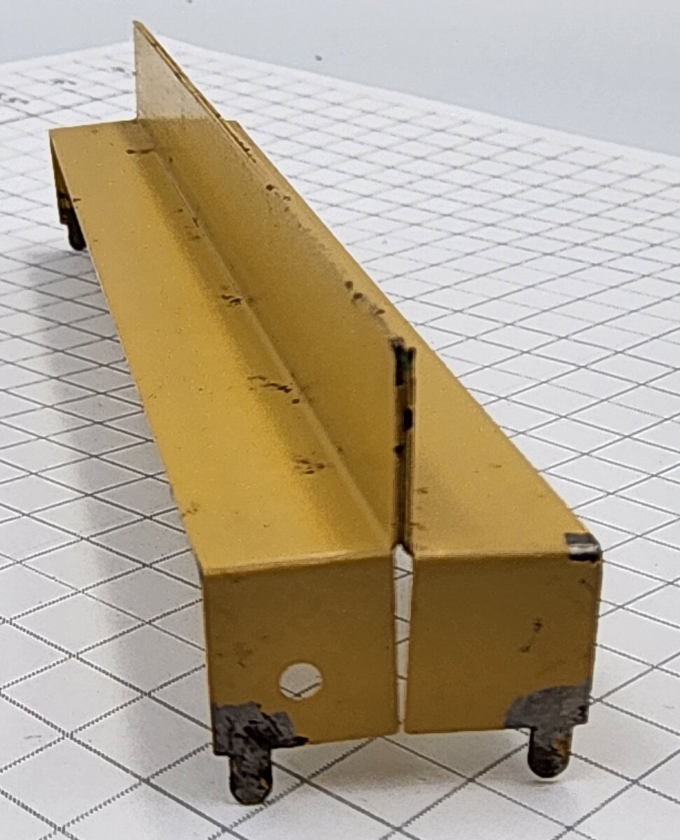 American Flyer 766-10 Guildford Animated Station Yellow Metal Bench