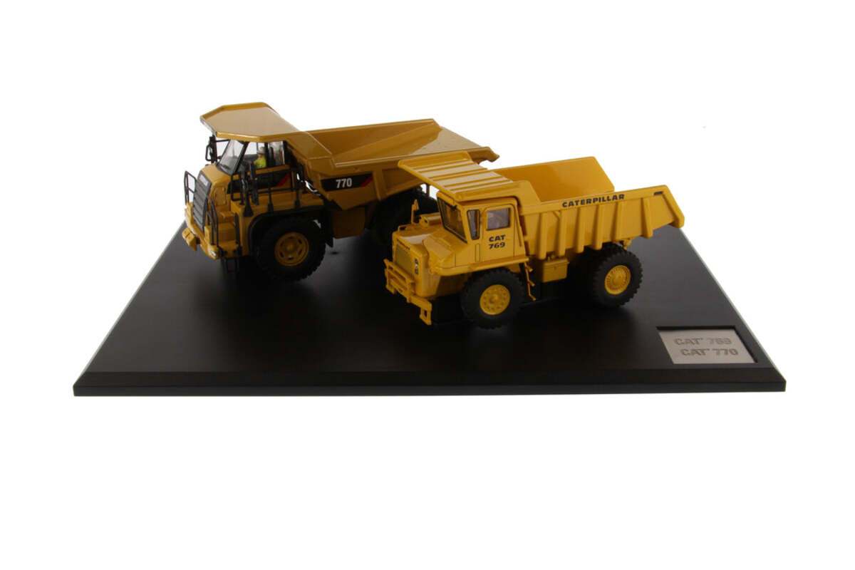 DieCast Masters 85562 1:50 Caterpillar 769 & Caterpillar 770 Off Highway Truck