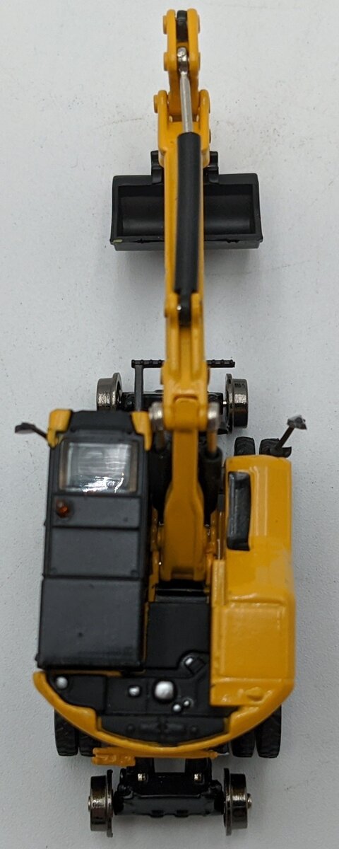 DieCast Masters 85612 1:87 Scale Caterpillar M323F Railroad Wheeled Excavator