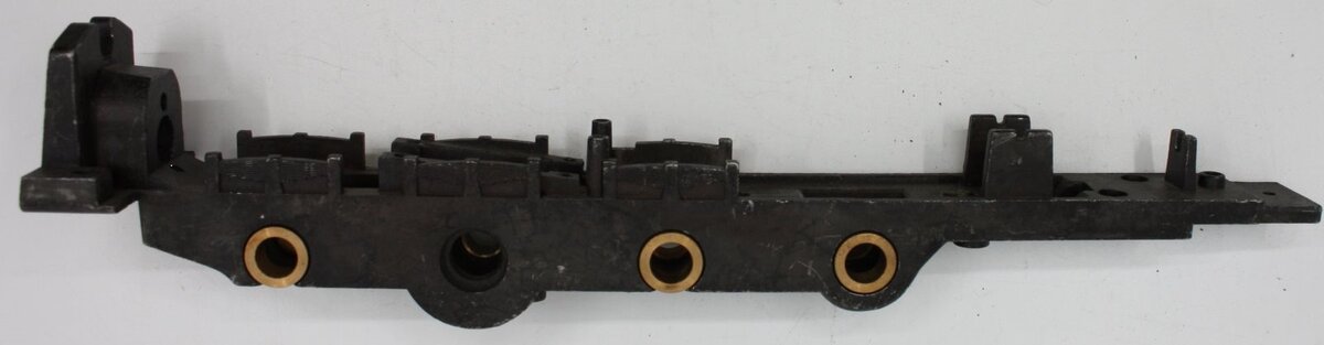 Lionel 18064-95 NYC Mohawk Frame Assembly Missing One Axle Bearing