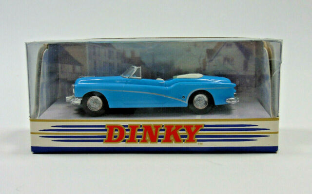 Matchbox DY-29 1:43  Light Blue The Dinky Collection 1953 Buick Skylark Car