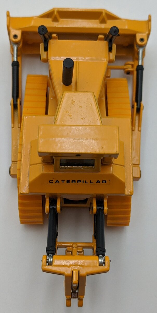 Joal 220 1:70 Caterpillar D10 Dozer Chain Tractor
