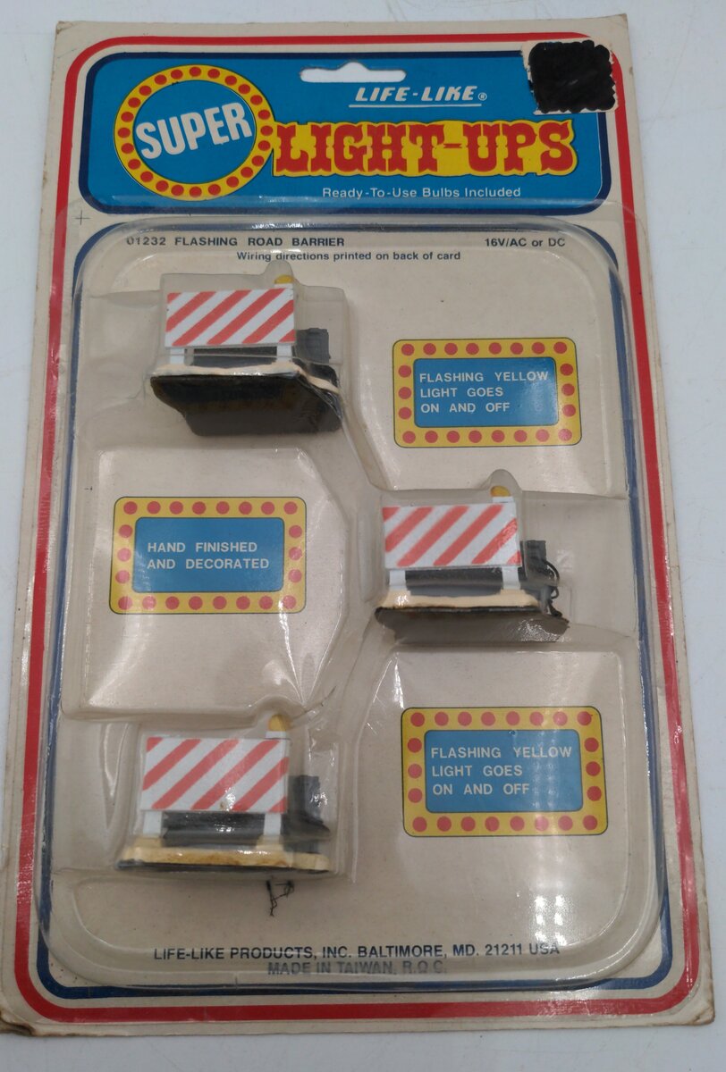 Life Like 1232 HO Light-Ups Flashing Road Barriers